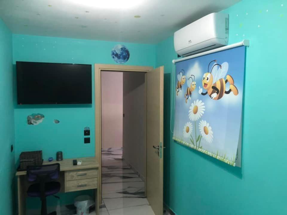 Golden Fox Studios And Suites Lakones Экстерьер фото