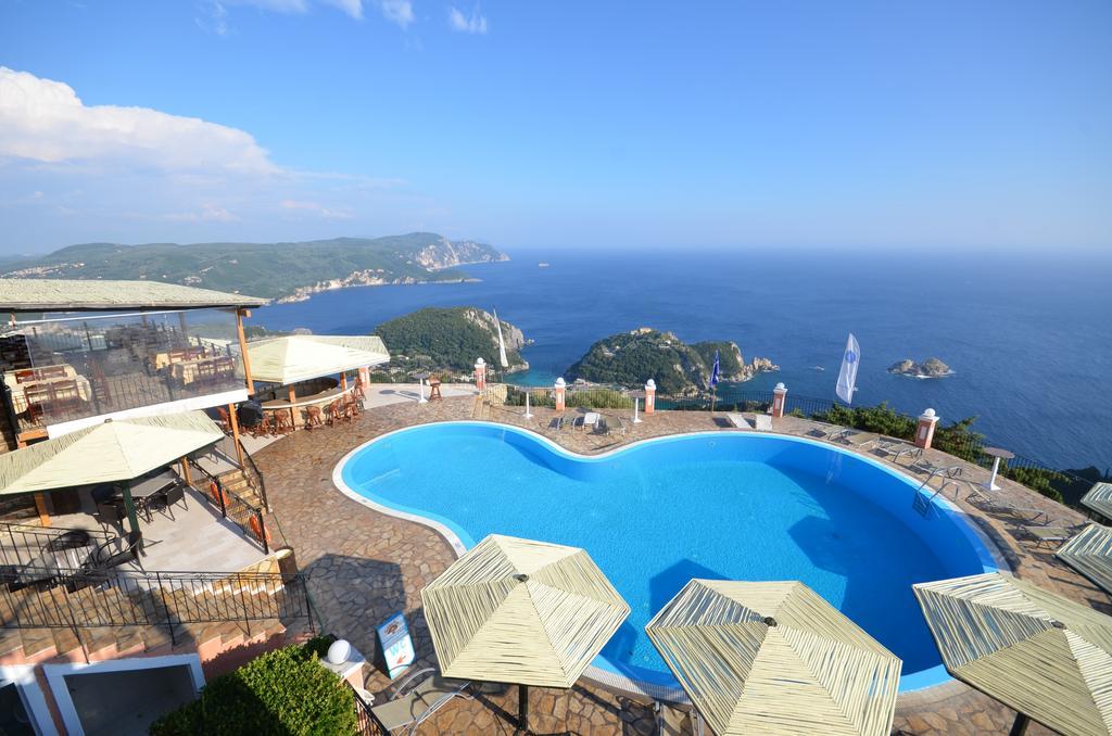 Golden Fox Studios And Suites Lakones Экстерьер фото